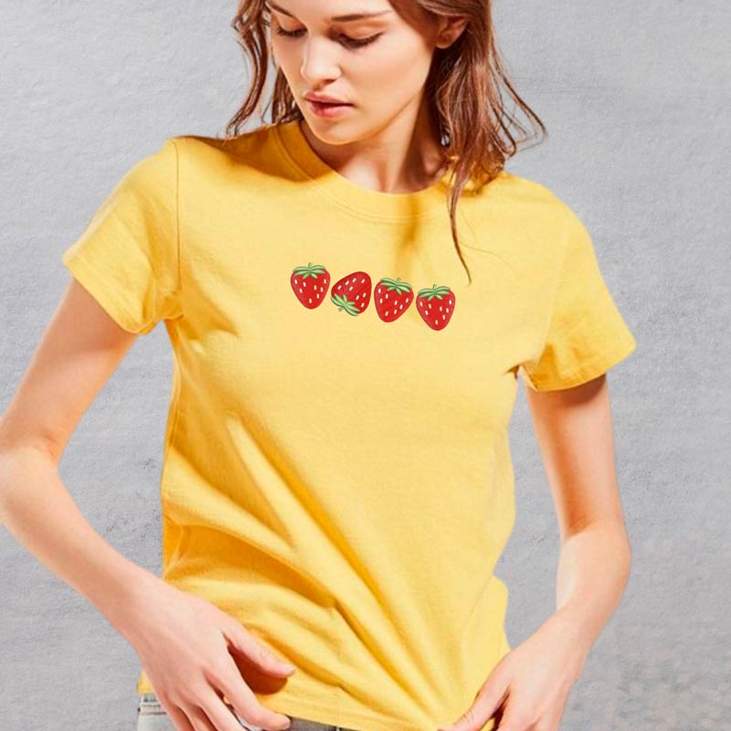 Без бренда Футболка з вишивкою полуничка 02-1