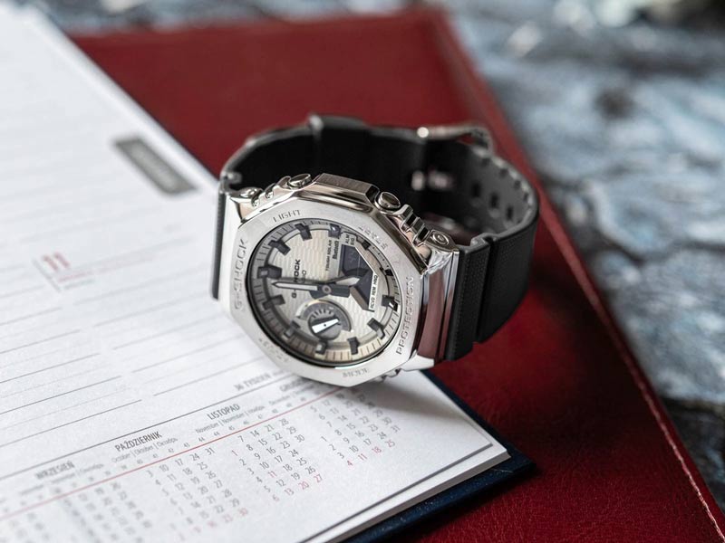 Casio GBM-2100A-8BER Casio GBM-2100A-8BER