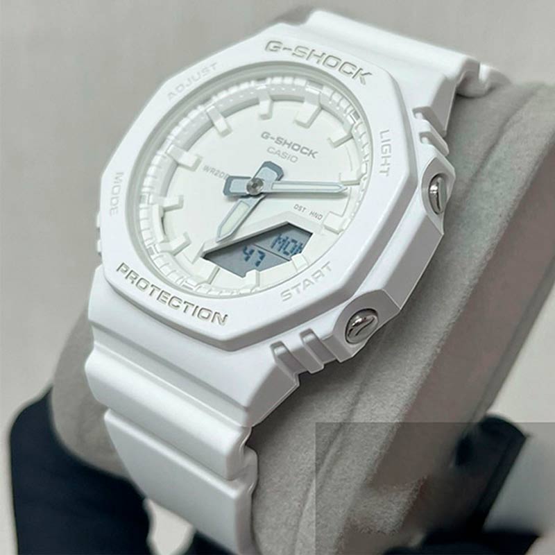Casio GMA-P2100-7AER Casio GMA-P2100-7AER