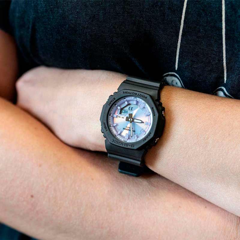 Casio GMA-P2100PC-1AER Casio GMA-P2100PC-1AER