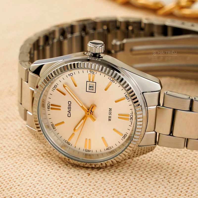 Casio LTP-1302D-7A2 Casio LTP-1302D-7A2