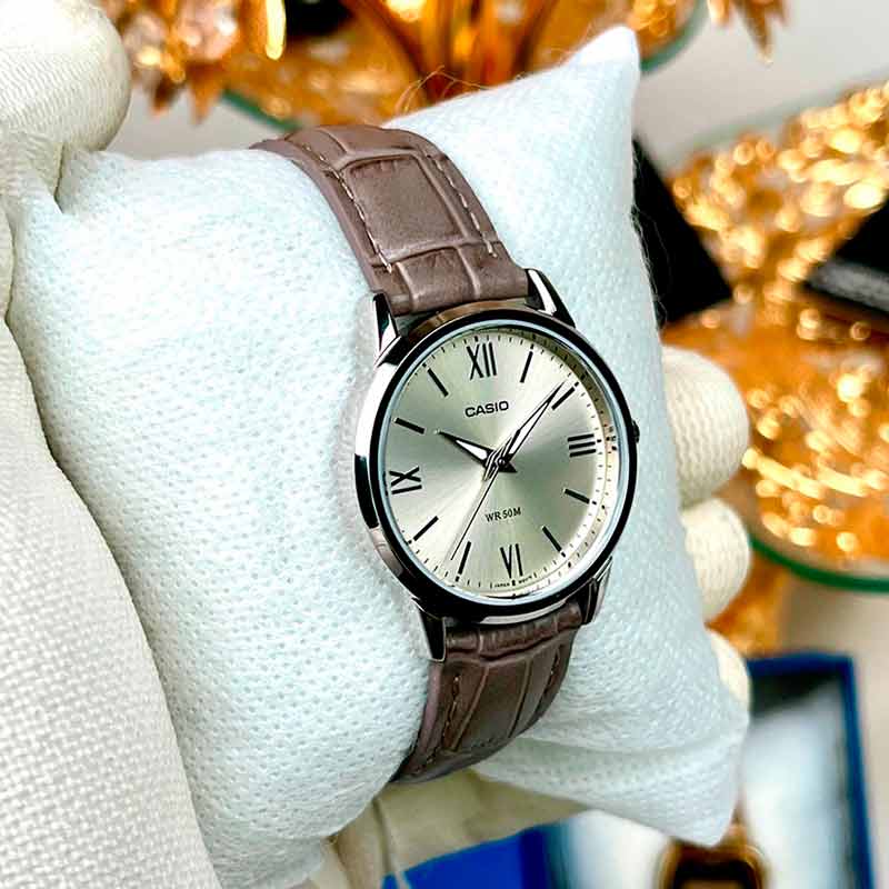 Casio LTP-1303LL-7AVDF Casio LTP-1303LL-7AVDF