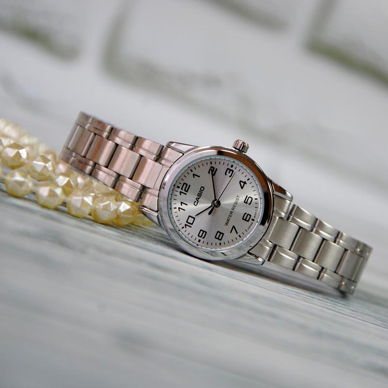 Casio LTP-V001D-7B Casio LTP-V001D-7B