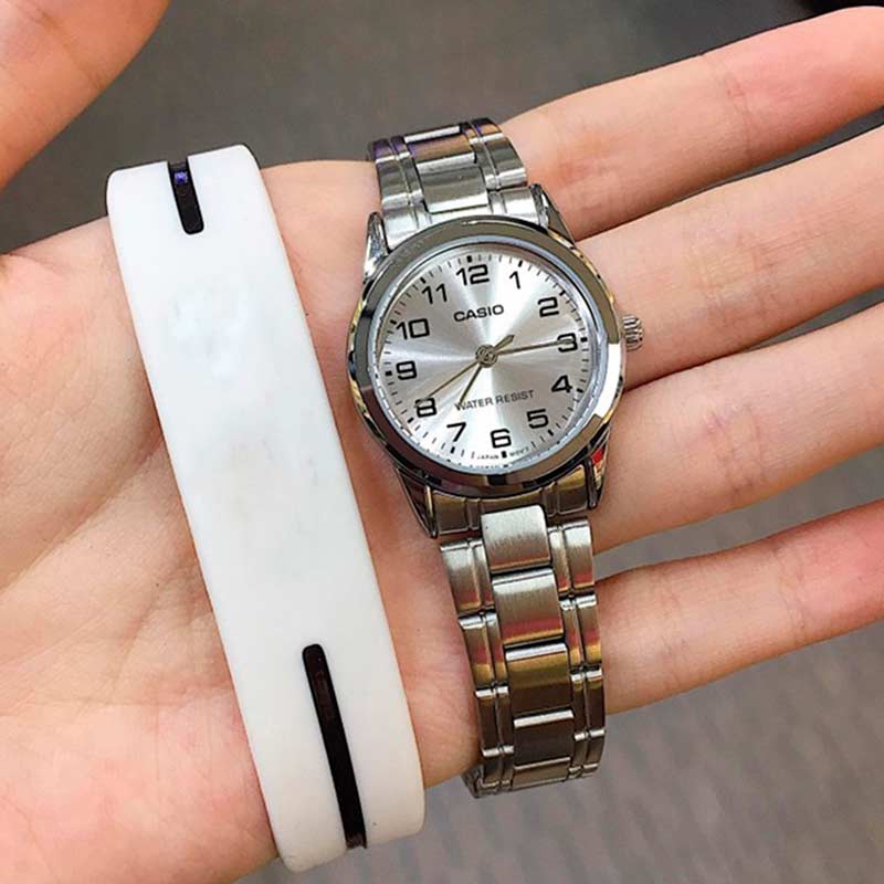 Casio LTP-V001D-7B Casio LTP-V001D-7B
