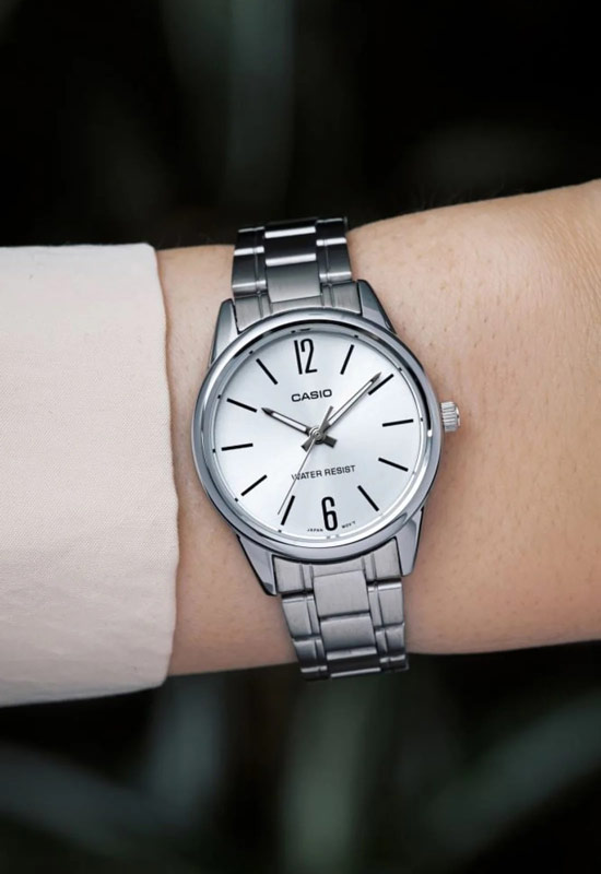 Casio LTP-V005D-7B Casio LTP-V005D-7B