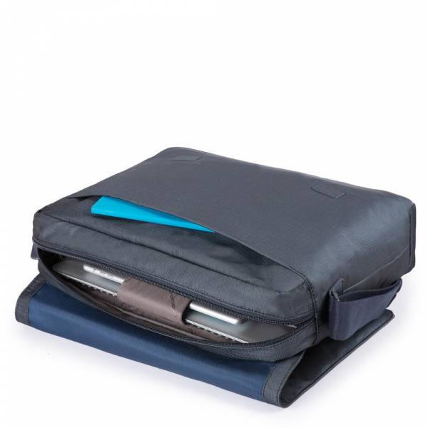 Piquadro PULSE/ChevronBlack  Сумка наплечная с отдел. д/ноутбука 14"/iPad/iPad Air (40x30,5x9)