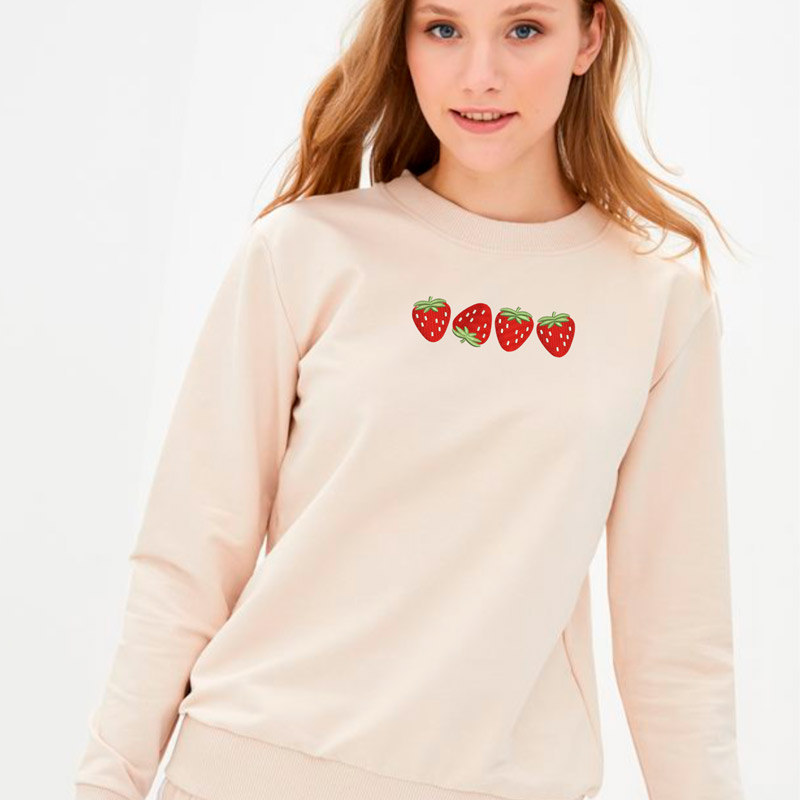 Без бренда Світшот легкий з вишивкою полуниця 02-7